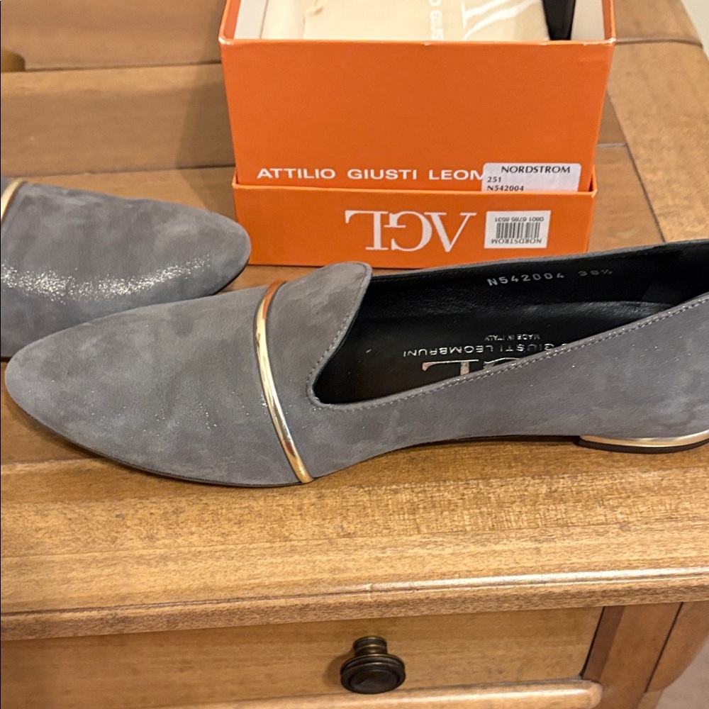 Attilio Giusti Leombruni Suede Gray Loafers - Picture 6 of 9